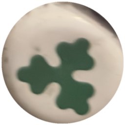 Trèfle vert sur blanc