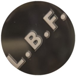 L.B.F. blanc sur noir