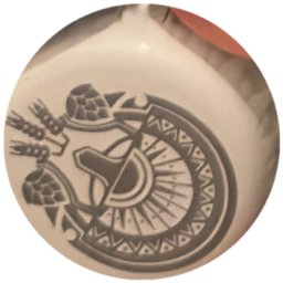 Médaillon tribal casque et houblon sur blanc