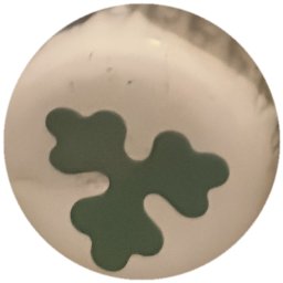 Trèfle vert sur blanc